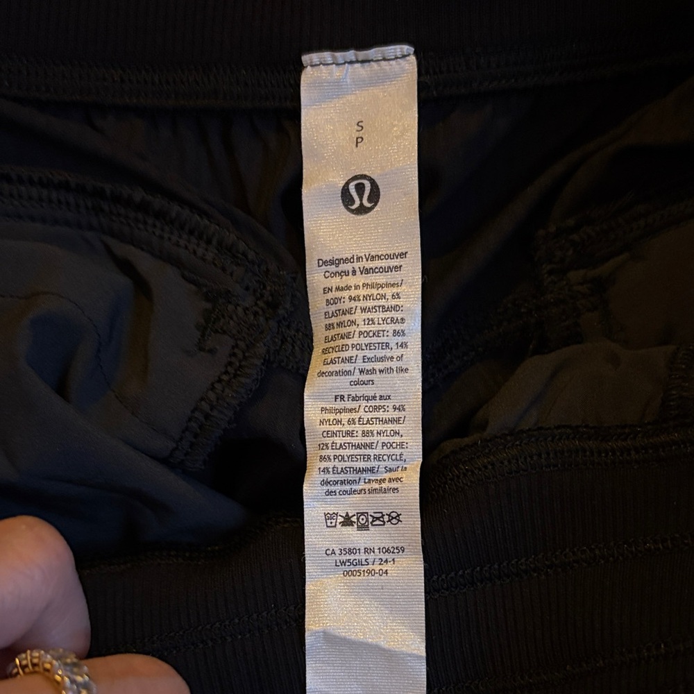 Black Lululemon Dance Studio Mid-rise Cargo Pants S - Picture 2 of 3